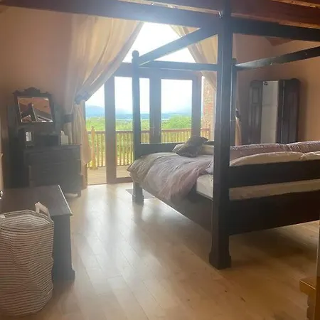 Hilltop * White Gate Cross Roads