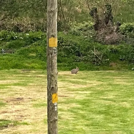 Hilltop White Gate Cross Roads