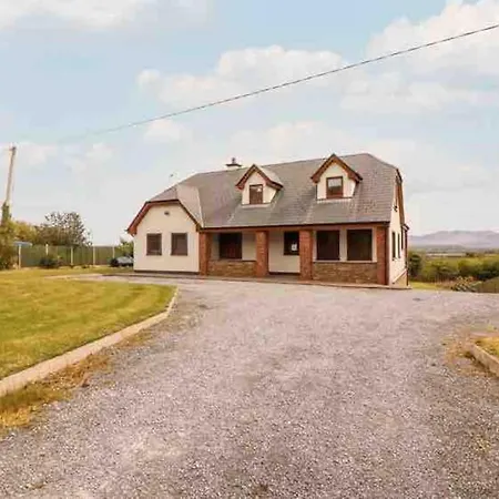 Hilltop White Gate Cross Roads