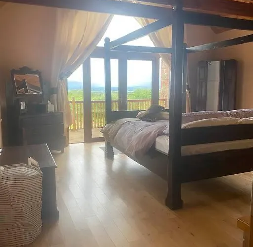 Hilltop * White Gate Cross Roads